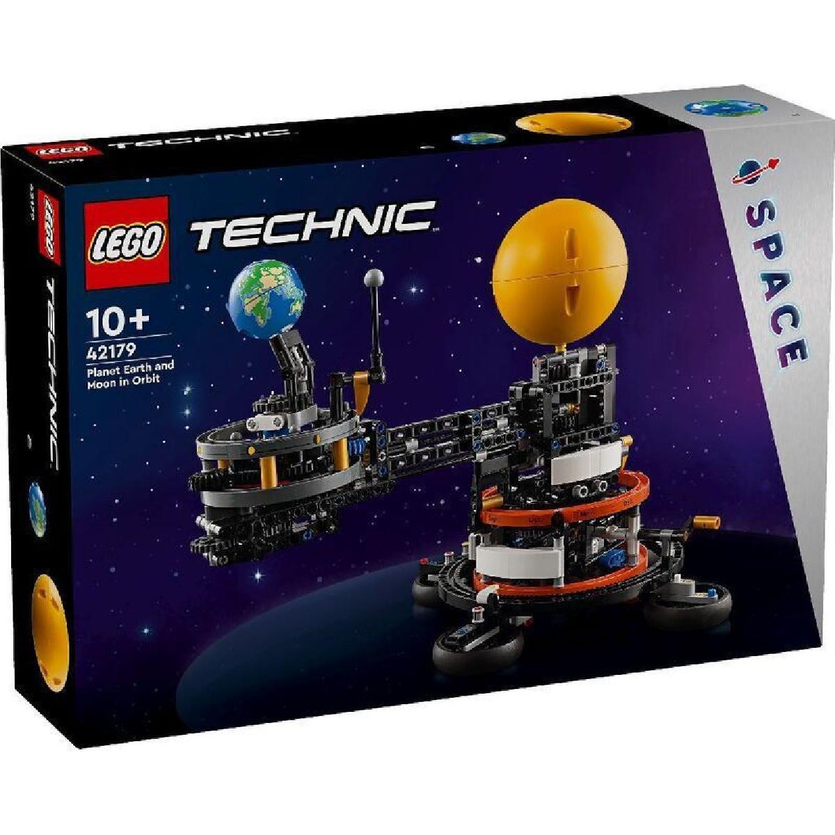 LEGO® Technic Planet Earth And Moon In Orbit (42179)