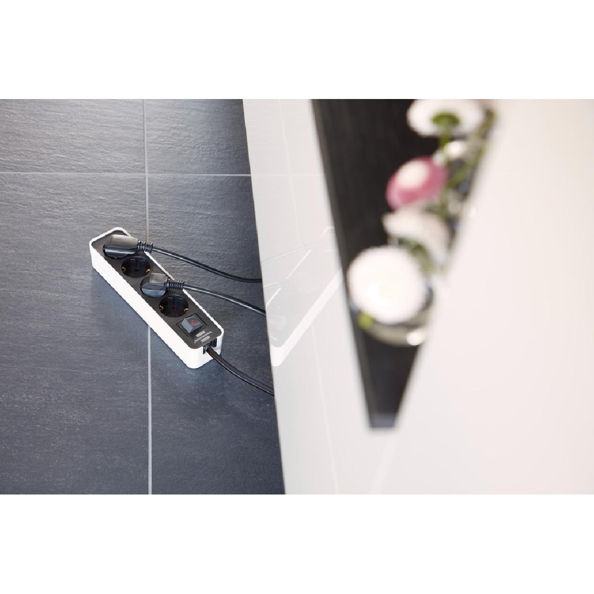 Brennenstuhl Ecolor 4 θέσεων καλώδιο 1,5m  με διακόπτη white/black  (1153240020)