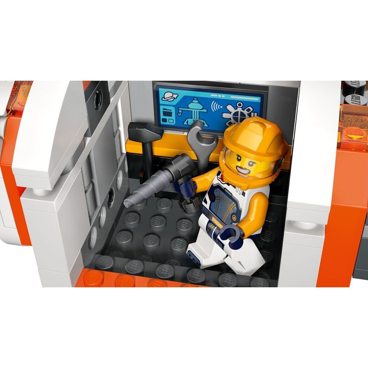 LEGO City Space Modular Space Station (60433)