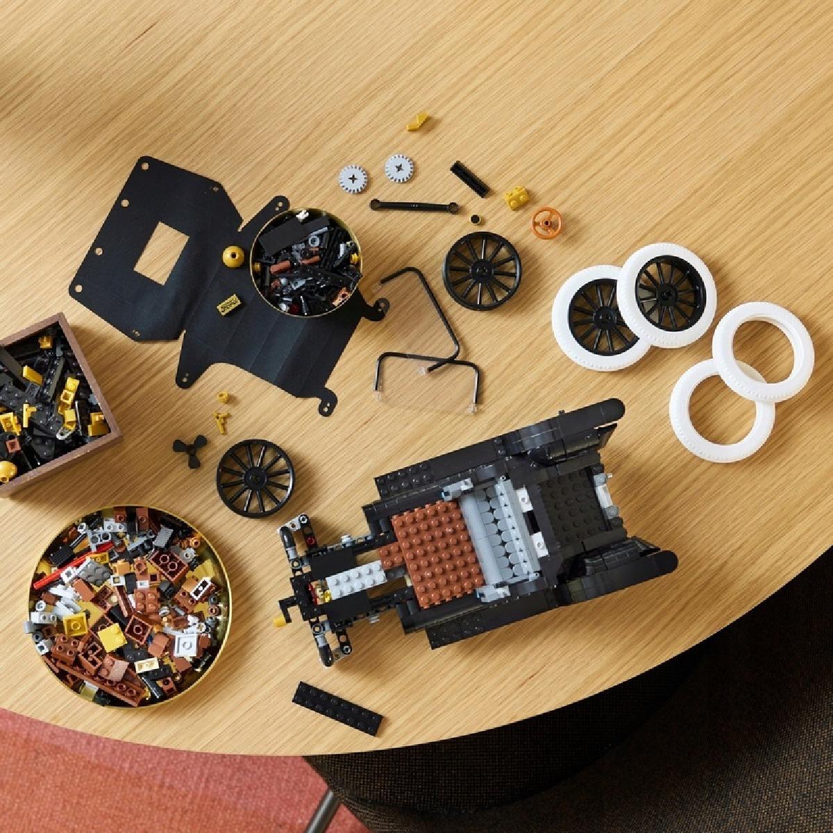 LEGO® Icons Ford Model T (11376)